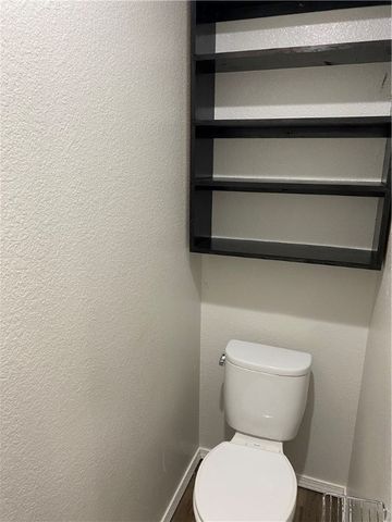 4359 W New Bridge Rd, Fayetteville, AR 72704