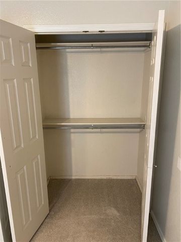 4359 W New Bridge Rd, Fayetteville, AR 72704