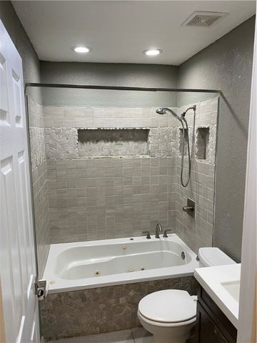 4359 W New Bridge Rd, Fayetteville, AR 72704