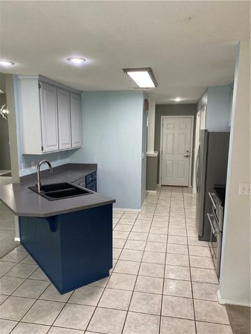 4359 W New Bridge Rd, Fayetteville, AR 72704