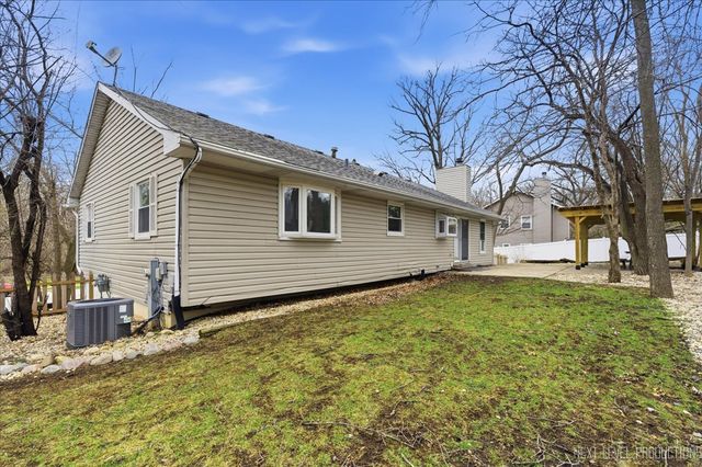 417 Cambridge Way, Bolingbrook, IL 60440