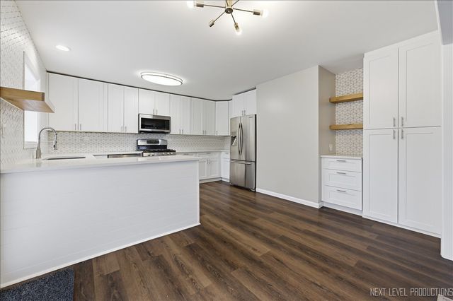 417 Cambridge Way, Bolingbrook, IL 60440