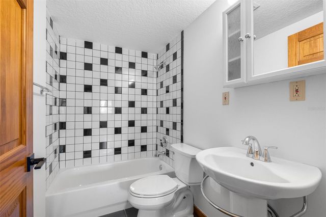 11401 THONOTOSASSA ROAD, Thonotosassa, FL 33592