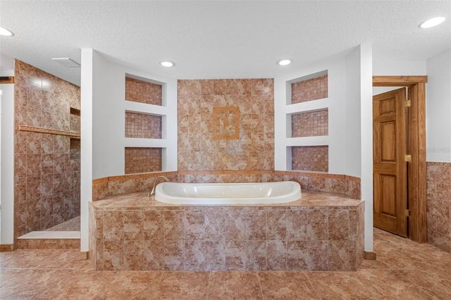 11401 THONOTOSASSA ROAD, Thonotosassa, FL 33592