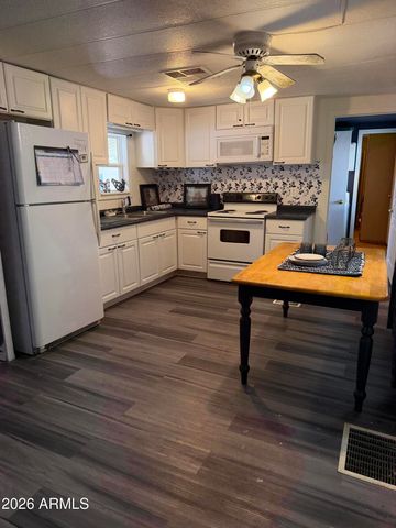 126 S Tomahawk Road 5, Apache Junction, AZ 85119