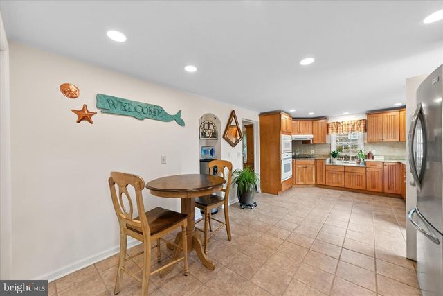 15 WEST AVE, Ocean View, DE 19970