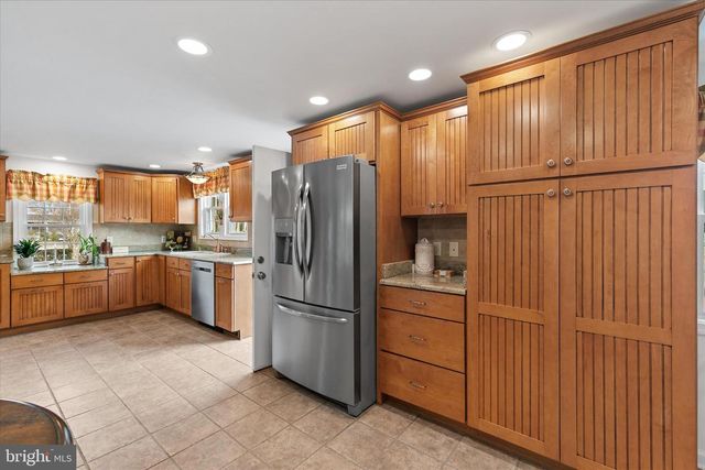 15 WEST AVE, Ocean View, DE 19970