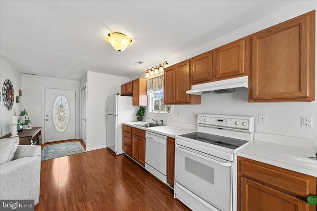 15 WEST AVE, Ocean View, DE 19970