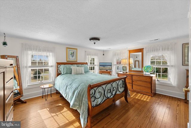 15 WEST AVE, Ocean View, DE 19970