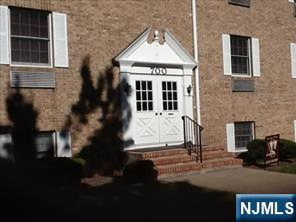 700 Godwin Avenue 100, Midland Park, NJ 07432