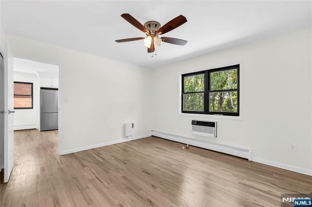 7 Colonial Drive 7L, Little Falls, NJ 07424