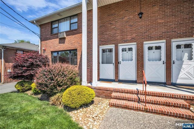 7 Colonial Drive 7L, Little Falls, NJ 07424