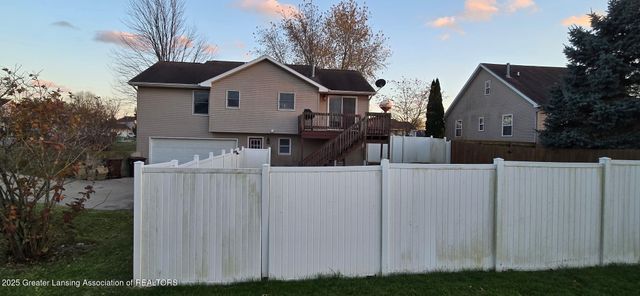 118 Elizabeth Way 4, Potterville, MI 48876