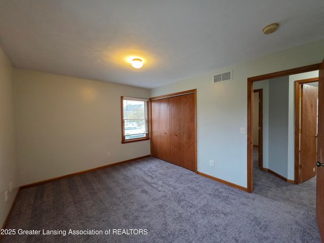 118 Elizabeth Way 4, Potterville, MI 48876