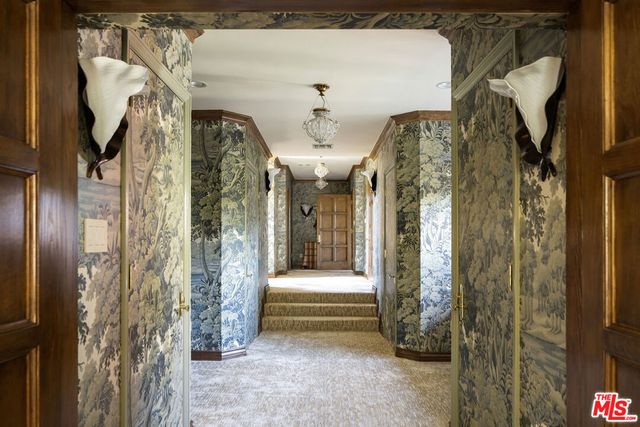 259 St Pierre Road, Los Angeles, CA 90077