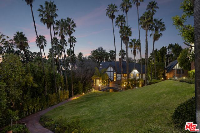 259 St Pierre Road, Los Angeles, CA 90077