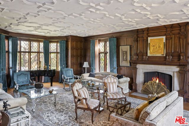 259 St Pierre Road, Los Angeles, CA 90077