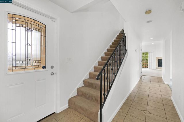 213 N Rancho Pl, El Sobrante, CA 94803