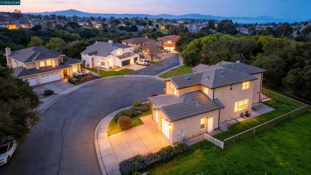 213 N Rancho Pl, El Sobrante, CA 94803
