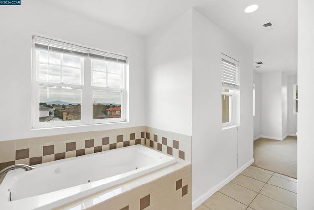 213 N Rancho Pl, El Sobrante, CA 94803