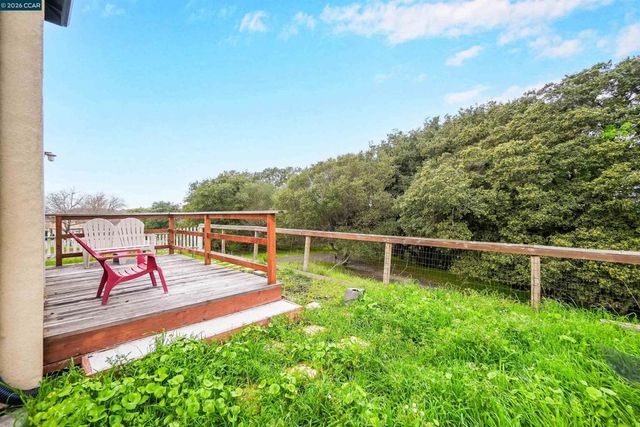 213 N Rancho Pl, El Sobrante, CA 94803