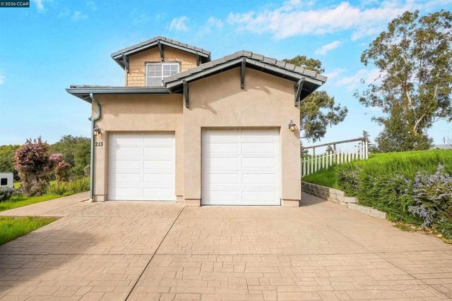213 N Rancho Pl, El Sobrante, CA 94803