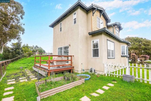 213 N Rancho Pl, El Sobrante, CA 94803