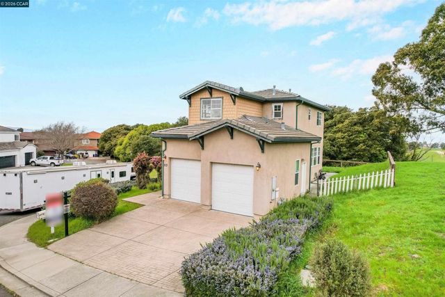 213 N Rancho Pl, El Sobrante, CA 94803