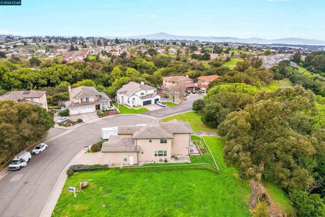 213 N Rancho Pl, El Sobrante, CA 94803