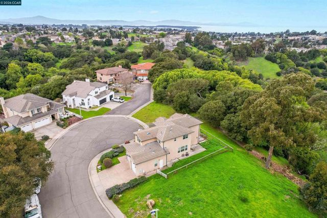 213 N Rancho Pl, El Sobrante, CA 94803