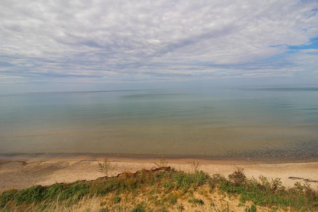 77709 18th Avenue, South Haven, MI 49090