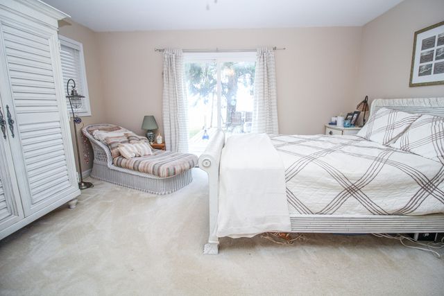 77709 18th Avenue, South Haven, MI 49090