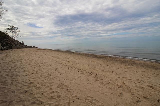 77709 18th Avenue, South Haven, MI 49090