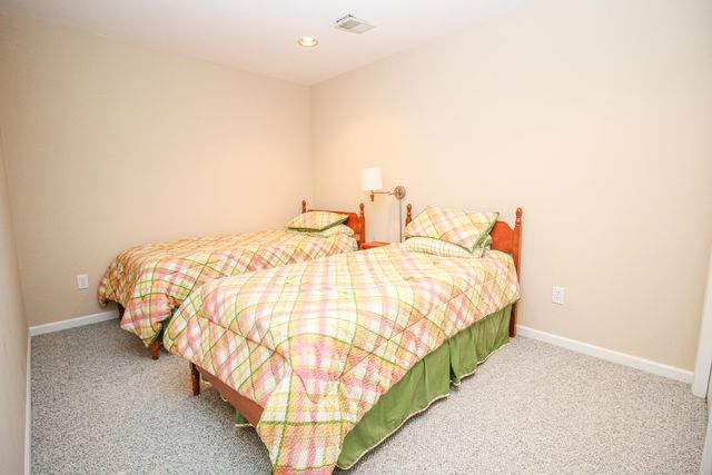 77709 18th Avenue, South Haven, MI 49090