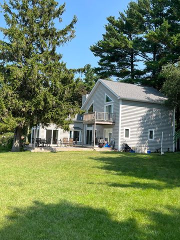 77709 18th Avenue, South Haven, MI 49090