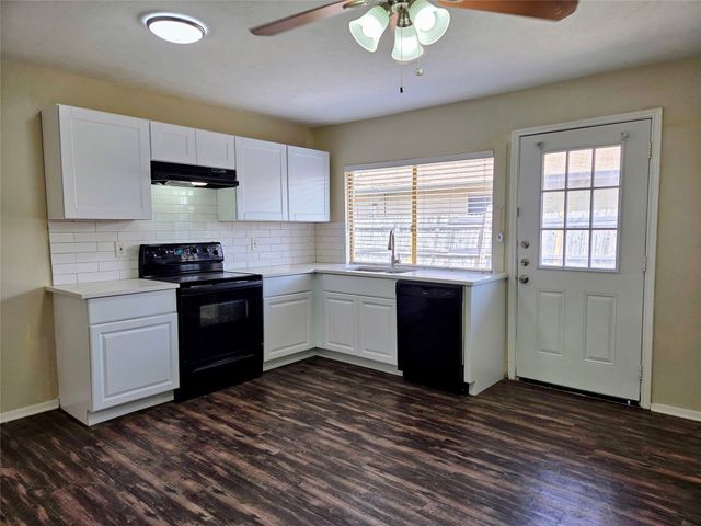 3305 Kenwood Drive, Rowlett, TX 75089