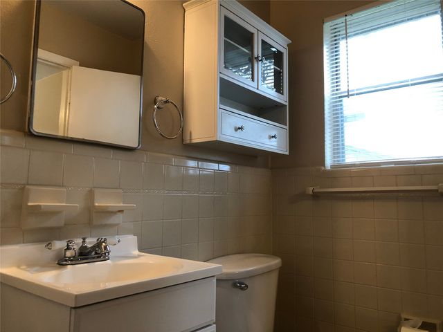 3513 Wosley Drive, Fort Worth, TX 76133
