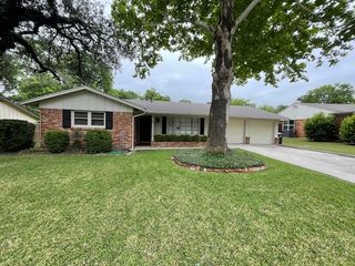 3513 Wosley Drive, Fort Worth, TX 76133