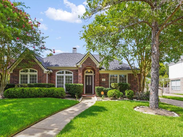 3411 Farnham Circle, Pearland, TX 77584