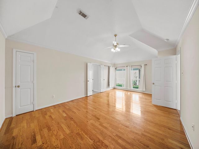 3411 Farnham Circle, Pearland, TX 77584