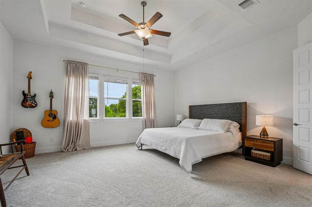 208 Great Lawn BND, Liberty Hill, TX 78642