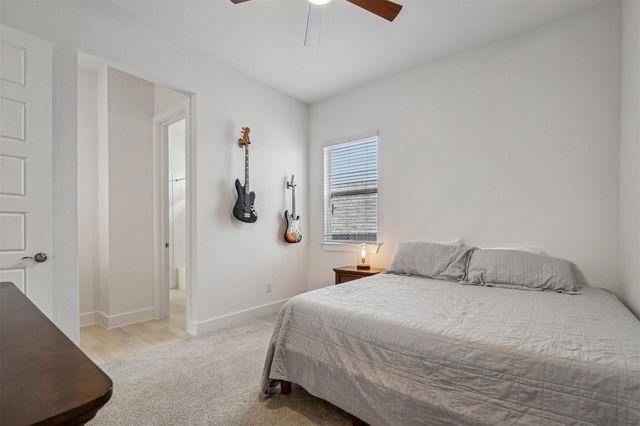 208 Great Lawn BND, Liberty Hill, TX 78642