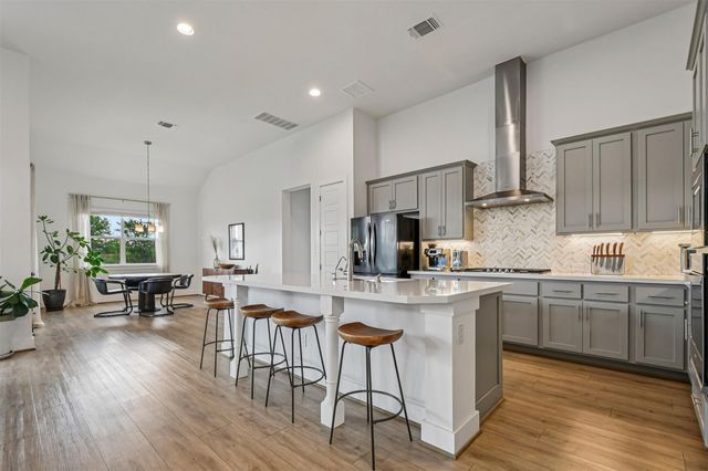 208 Great Lawn BND, Liberty Hill, TX 78642