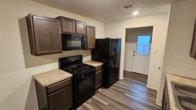 8131 Blooming Meadow Lane, Houston, TX 77016
