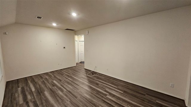 8131 Blooming Meadow Lane, Houston, TX 77016