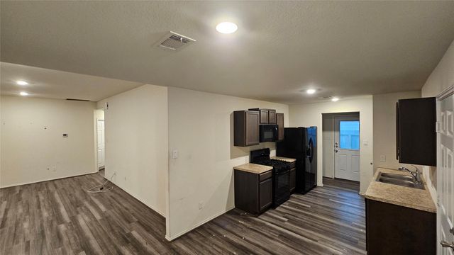 8131 Blooming Meadow Lane, Houston, TX 77016