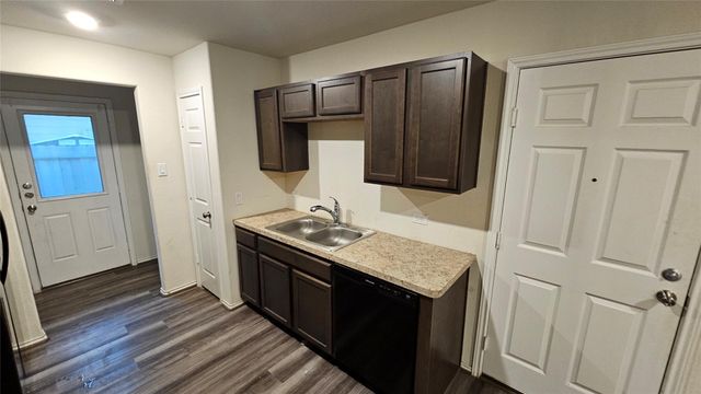 8131 Blooming Meadow Lane, Houston, TX 77016