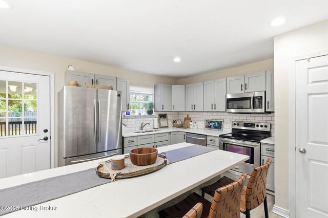 1063 Mary St, Louisville, KY 40204