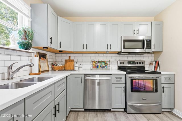 1063 Mary St, Louisville, KY 40204