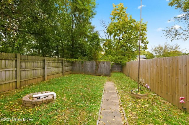 1063 Mary St, Louisville, KY 40204